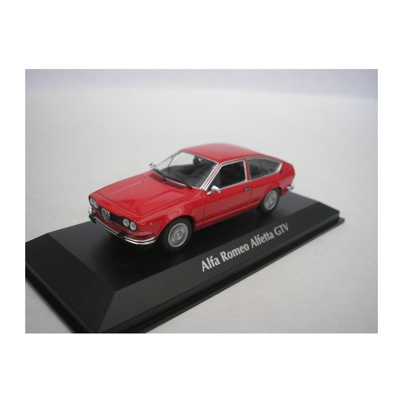 Miniature Alfa Romeo Alfetta Gtv Maxichamps