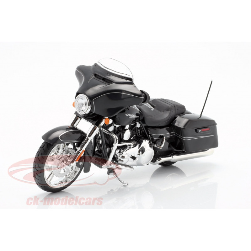 Moto miniature HARLEY DAVIDSON STREET GLIDE SPECIAL 2015 1/12 MAISTO