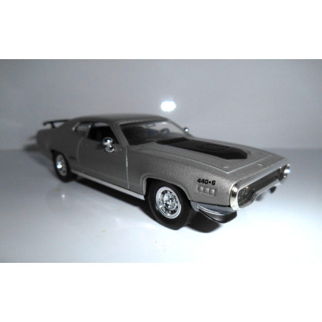 PLYMOUTH GTX 1971 1/43 LUCKY DIE CAST