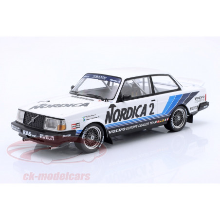 VOLVO 240 TURBO N°2 ETCC BRUNN 1986 1/18 IXO