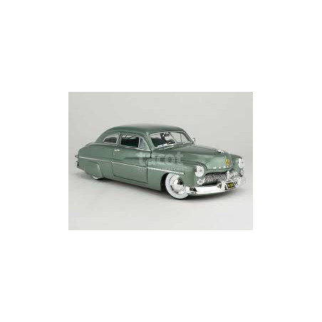 MERCURY EIGHT COUPE 1949 1/18 AUTOWORLD